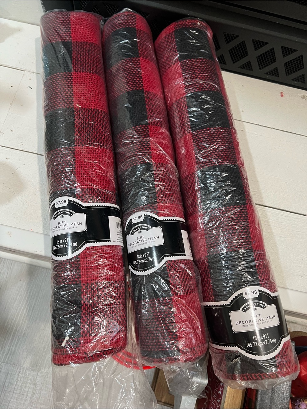 Buffalo Plaid Decorative Mesh Roll - Red & Black